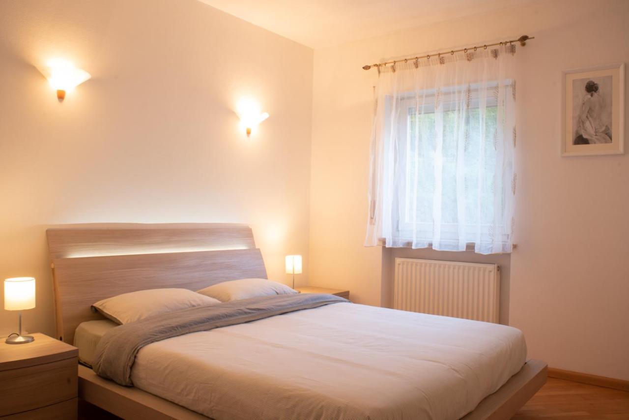 Strategic Apartment - Near Bolzano Prato all'Isarco Luaran gambar